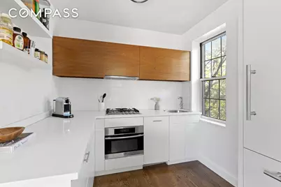 25 Minetta Lane #5C, New York City, NY 10012 - Photo 3