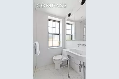 25 Minetta Lane #5C, New York City, NY 10012 - Photo 5