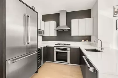 247 W 46th Street #4104, New York City, NY 10036 - Photo 3