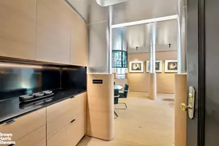 255 W 23rd St, New York City, NY 10011 - Photo 5