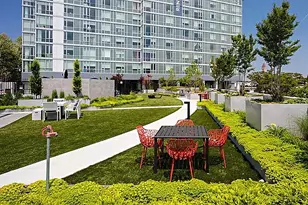 1524 Sheepshead Bay Rd, New York City, NY 11235 - Photo 17