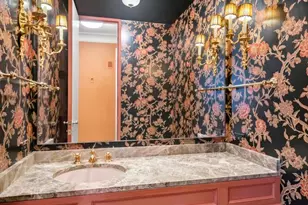 641 5th Ave, New York City, NY 10022 - Photo 9