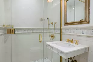 350 W 57th St, New York City, NY 10019 - Photo 19