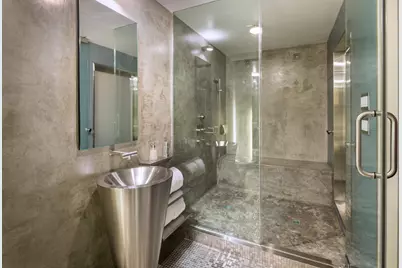 519 Broadway #2, New York City, NY 10012 - Photo 23