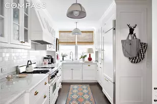 131 E 69th St, New York City, NY 10021 - Photo 9