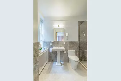 775 Park Avenue #MASIONC, New York City, NY 10021 - Photo 25