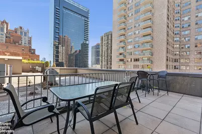 305 E 40th Street #15L, New York City, NY 10017 - Photo 17