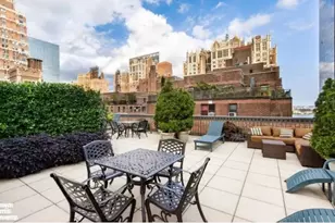 305 E 40th St, New York City, NY 10017 - Photo 23