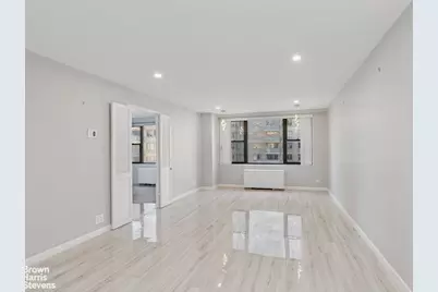 305 E 40th Street #15L, New York City, NY 10017 - Photo 5