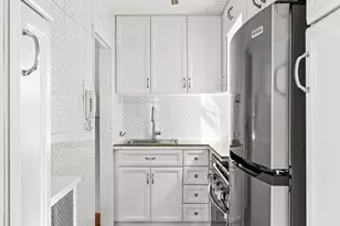 301 E 63rd St, New York City, NY 10065 - Photo 29