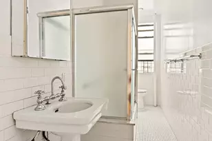 243 W 98th St, New York City, NY 10025 - Photo 9