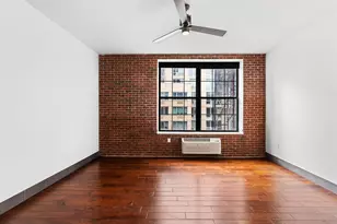 42-60 Crescent St, New York City, NY 11101 - Photo 7