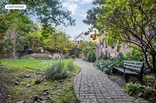 570 Westminster Rd, New York City, NY 11230 - Photo 9