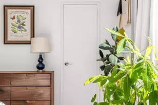 211 E 53rd St, New York City, NY 10022 - Photo 9