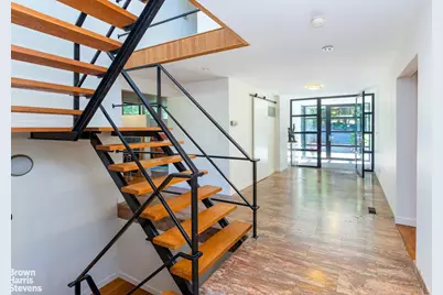 712 Ladd Road, New York City, NY 10471 - Photo 23