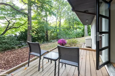 712 Ladd Road, New York City, NY 10471 - Photo 27