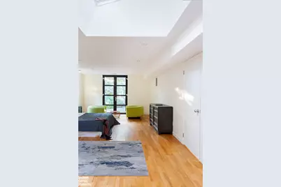 712 Ladd Road, New York City, NY 10471 - Photo 17