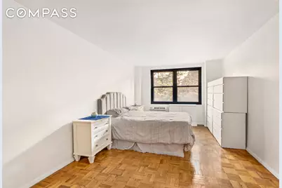 315 E 70th Street #6K, New York City, NY 10021 - Photo 11