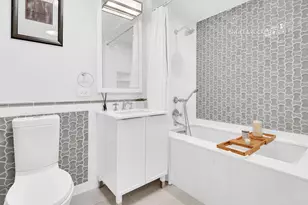 344 W 72nd St, New York, NY 10023 - Photo 9