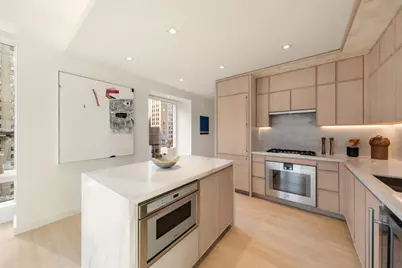 138 E 50th Street #31A, New York City, NY 10022 - Photo 3