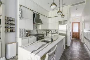 457 W 22nd St, New York City, NY 10011 - Photo 3