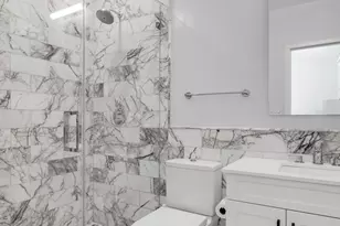 205 E 22nd St, New York City, NY 10010 - Photo 11