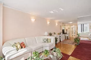 445 5th Ave, New York City, NY 10016 - Photo 1