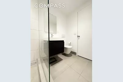 25-40 Shore Boulevard #3P, New York City, NY 11102 - Photo 7