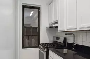 222 E 35th St, New York City, NY 10016 - Photo 3