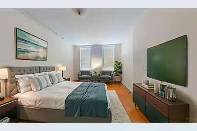 45-44 Vernon Boulevard, New York City, NY 11101 - Photo 7