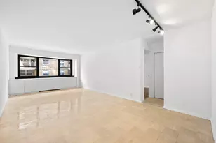 237 E 87th St, New York City, NY 10128 - Photo 13
