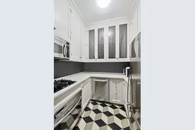 25 E 69th Street #2A, New York City, NY 10021 - Photo 7