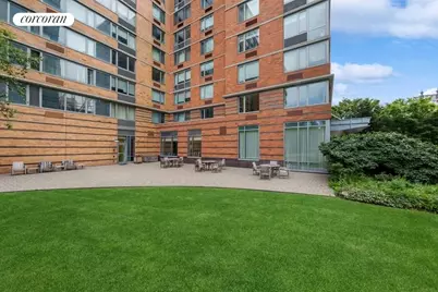 425 Main Street #14C, New York City, NY 10044 - Photo 19