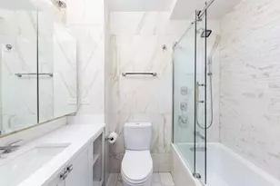 330 E 38th St, New York City, NY 10016 - Photo 7