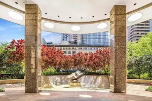 330 E 38th St, New York City, NY 10016 - Photo 15