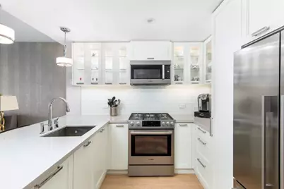 330 E 38th Street #9P, New York City, NY 10016 - Photo 5