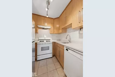 330 3rd Avenue #8K, New York City, NY 10010 - Photo 7