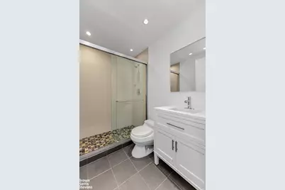 300 E 85th Street #201, New York City, NY 10028 - Photo 5