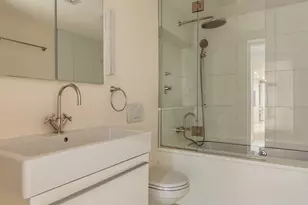 13 Vandam St, New York City, NY 10014 - Photo 25