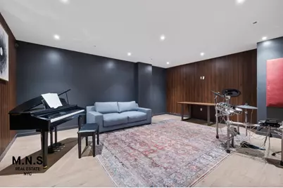 72-01 Queens Boulevard #736, New York City, NY 11377 - Photo 13