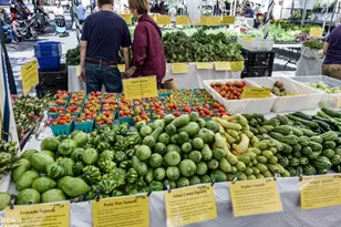 240 E 47th St, New York City, NY 10017 - Photo 17