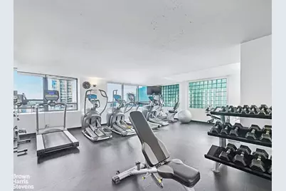 240 E 47th Street #39AB, New York, NY 10017 - Photo 15