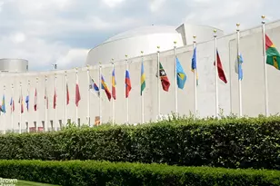 240 E 47th St, New York City, NY 10017 - Photo 19