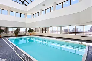 240 E 47th St, New York City, NY 10017 - Photo 15