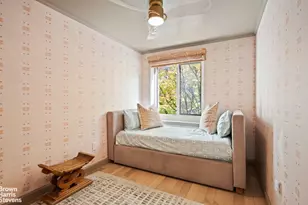 100 W 89th St, New York City, NY 10024 - Photo 7