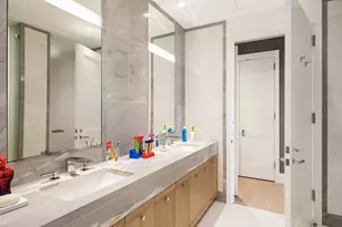 200 E 95th St, New York, NY 10128 - Photo 13