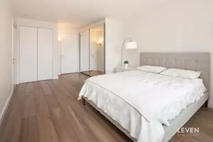 322 W 57th St, New York City, NY 10019 - Photo 5