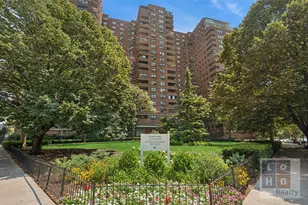 210 E Broadway, New York City, NY 10002 - Photo 11