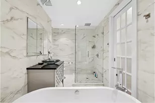 165 E 71st St, New York City, NY 10021 - Photo 5