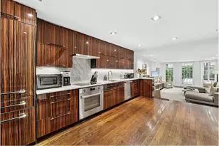 165 E 71st St, New York City, NY 10021 - Photo 3